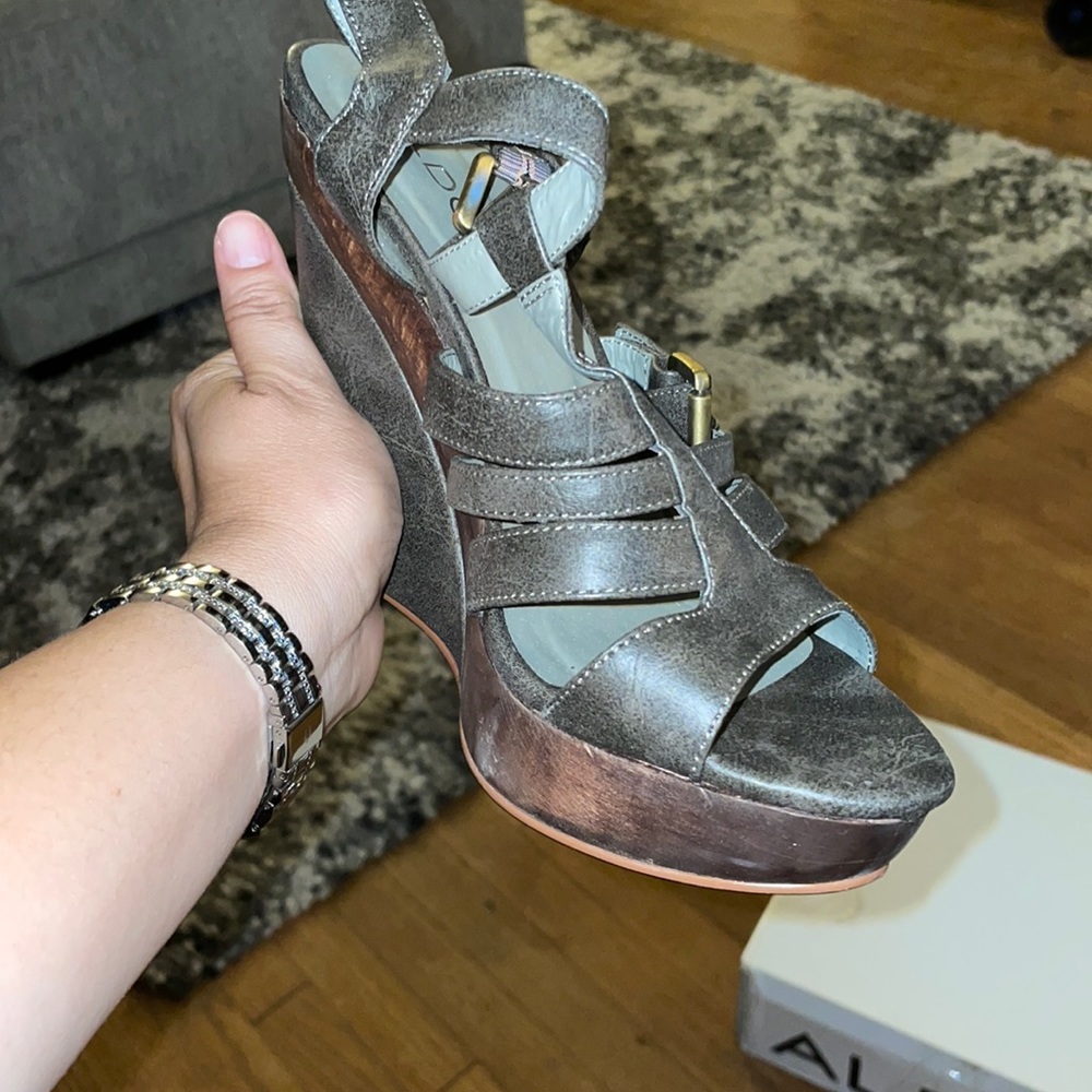 Wedges - Picture 2 of 3